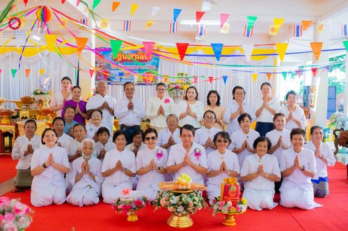 พิธีทอดกฐิน ณ วัดหนองระเวียง ต.หนองระเวียง อ.พิมาย จ.นครราชสีมา ในโครงการทอดกฐินสามัคคีทั่วไทย 30,000 วัด บูชาธรรม 80 ปี หลวงพ่อธัมมชโย โดยคณะศิษยานุศิษย์วัดพระธรรมกาย วันที่ 13 พฤศจิกายน พ.ศ. 2567