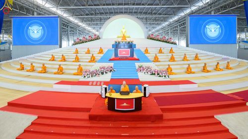 ภาพ No.83773:พิธีมอบโล่เกียรติยศ โครงการผู้นำแสงสว่างออนไลน์ ประจำปี 2565 ในวันอาทิตย์ที่ 2 กรกฎาคม พ.ศ. 2566 ณ วัดพระธรรมกาย