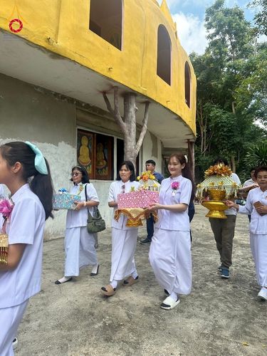 ภาพ No.177068:พิธีทอดกฐิน ณ วัดสำนักสงฆ์เขาพุคำ ต.วังคัน อ.ด่านช้าง จ.สุพรรณบุรี  ในโครงการทอดกฐินสามัคคีทั่วไทย 30,000 วัด บูชาธรรม 80 ปี หลวงพ่อธัมมชโย โดยคณะศิษยานุศิษย์วัดพระธรรมกาย วันที่ 10 พฤศจิกายน พ.ศ. 2567