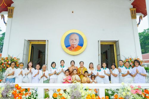 ภาพ No.286010:วันที่ 11 ตุลาคม พ.ศ. 2568 พิธีทอดกฐินสามัคคีทั่วไทย 30,000 วัด โดยคณะศิษยานุศิษย์ บูชาธรรม 81 ปี หลวงพ่อธัมมชโย ณ วัดโบสถ์บน ต.บางคูเวียง อ.บางกรวย จ.นนทบุรี