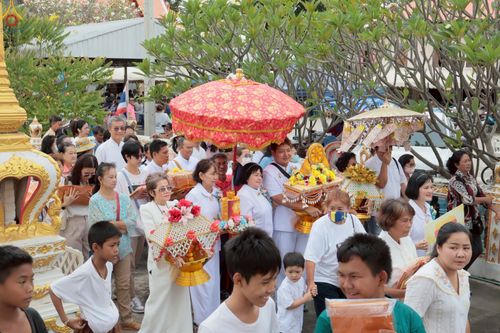 ภาพ No.264991:วันที่ 25 ตุลาคม พ.ศ. 2568 พิธีทอดกฐินสามัคคีทั่วไทย 30,000 วัด โดยคณะศิษยานุศิษย์ บูชาธรรม 81 ปี หลวงพ่อธัมมชโย ณ วัดท่าเยี่ยม อ.เมือง จ.สระบุรี