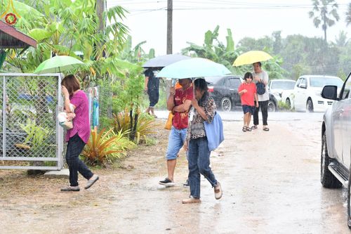 ภาพ No.100385:พิธีทอดกฐินสามัคคี และพิธีเทฐานรากอาคาร สร้างโรงทานหมู่บ้านปฎิบัติธรรม ณ ศูนย์อบรมเยาวชนปัตตานี วันที่ 26 พฤศจิกายน พ.ศ. 2566