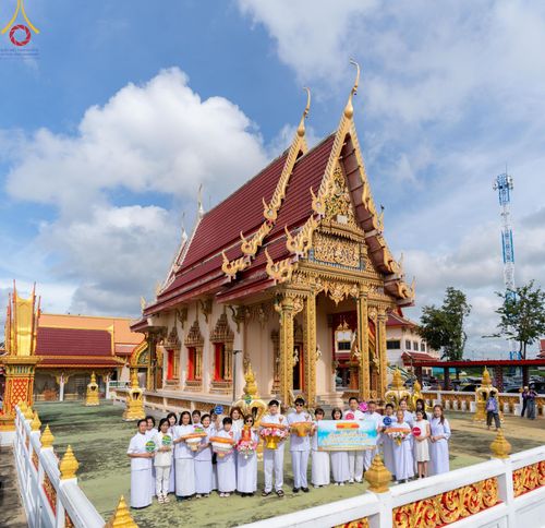 ภาพ No.165296:พิธีทอดกฐิน ณ วัดตระพัง ต.เชียงรากใหญ่  อ.สามโคก จ.ปทุมธานี ในโครงการกฐินสามัคคีทั่วไทย 30,000 วัด บูชาธรรม 80 ปี หลวงพ่อธัมมชโย โดยคณะศิษยานุศิษย์วัดพระธรรมกาย วันที่ 20 ตุลาคม พ.ศ. 2567