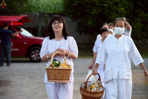 ภาพ No.228092:วันอาทิตย์ที่ 8 มิถุนายน พ.ศ. 2568 พิธีตักบาตรพระ 500 รูป ปีที่ 10 ณ ธุดงคสถานล้านนา อำเภอสันทราย จังหวัดเชียงใหม่