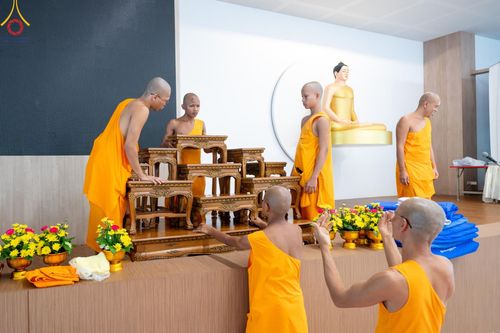 ภาพ No.142101:พิธีถวายสังฆทานแด่คณะสงฆ์ 323 วัด ปีที่ 20 ครั้งที่ 170 , พิธีมอบกองทุนหนุนแรงใจช่วยครูใต้ ปีที่ 17 ครั้งที่ 135 และพิธีทำบุญอุทิศส่วนกุศลให้ผู้วายชนม์ วันเสาร์ที่ 22 มิถุนายน พ.ศ.2567 ณ ศูนย์ปฏิบัติธรรมภาคใต้ อ.บางกล่ำ จ.สงขลา