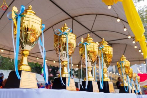 ภาพ No.123799:ขบวนพาเหรดเรือในพิธีเปิดโครงการแข่งขันเรือพาย อบต.คลองสาม ประจำปี พ.ศ. 2567 วันเสาร์ที่ 17 กุมภาพันธ์ พ.ศ. 2567