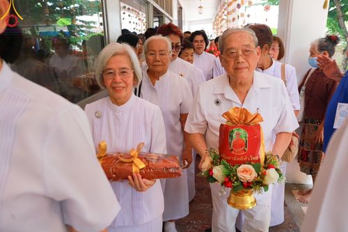 ภาพ No.172314:พิธีทอดกฐิน ณ วัดอมราวราราม แขวงคลองถนน เขตสายไหม กรุงเทพฯ ในโครงการกฐินสามัคคีทั่วไทย 30,000 วัด บูชาธรรม 80 ปี หลวงพ่อธัมมชโย โดยคณะศิษยานุศิษย์วัดพระธรรมกาย วันที่ 27 ตุลาคม พ.ศ. 2567