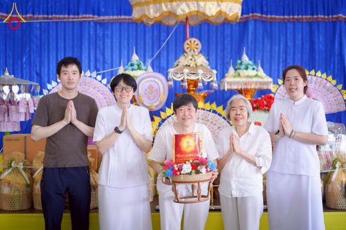 ภาพ No.275555:วันที่ 5 พฤศจิกายน พ.ศ. 2568 พิธีทอดกฐินสามัคคีทั่วไทย ณ วัดวังมะนาว อ.ปากท่อ จ.ราชบุรี โดยคณะศิษยานุศิษย์ บูชาธรรม 81 ปี หลวงพ่อธัมมชโย