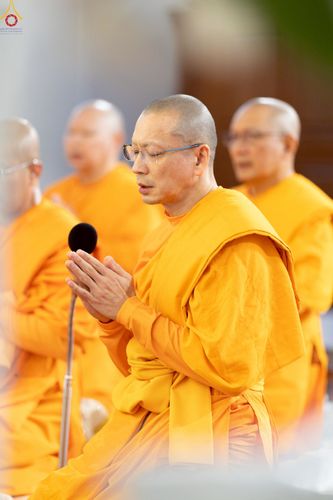 ภาพ No.270816:วันอาทิตย์ที่ 19 ตุลาคม พ.ศ. 2568 พิธีทอดกฐิน “หนึ่งไม่มีสอง” วัดพระธรรมกายนิวคาสเซิล เมืองนิวคาสเซิล ประเทศอังกฤษ 