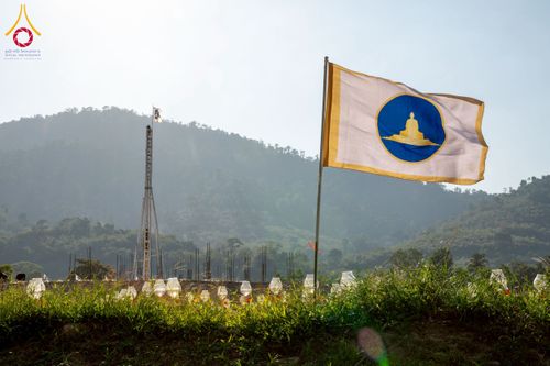 ภาพ No.275037:วันอาทิตย์ที่ 30 พฤศจิกายน พ.ศ. 2568 พิธีตอกเสาเข็ม "สร้างองค์พระเจดีย์เพื่อสร้างสันติภาพโลก" ต้นสุดท้าย ณ ศูนย์ปฏิบัติธรรมระยอง (บ้านช่องลม)