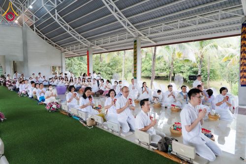 ภาพ No.165597:พิธีทอดกฐินศูนย์ปฏิบัติธรรมแก้วภูเรือ จ.เลย ในโครงการกฐินสามัคคีทั่วไทย 30,000 วัด บูชาธรรม 80 ปี หลวงพ่อธัมมชโย โดยคณะศิษยานุศิษย์วัดพระธรรมกาย วันที่ 20 ตุลาคม พ.ศ. 2567