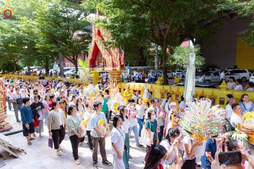 ภาพ No.166665:พิธีทอดกฐิน ณ วัดด่าน กรุงเทพมหานคร ในโครงการกฐินสามัคคีทั่วไทย 30,000 วัด บูชาธรรม 80 ปี หลวงพ่อธัมมชโย โดยคณะศิษยานุศิษย์วัดพระธรรมกาย วันที่ 23 ตุลาคม พ.ศ. 2567