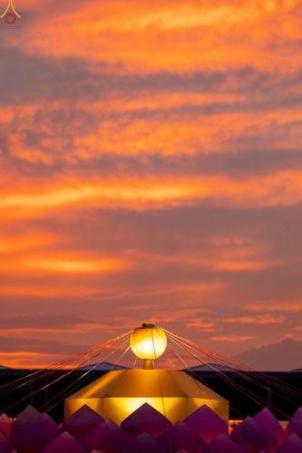 ภาพ No.253592:วันที่ 10 ตุลาคม พ.ศ. 2568 พิธีจุดประทีปบูชาพระผู้ปราบมาร, พิธีจุดประทีปบนพระมหาธรรมกายเจดีย์  20,000 ดวง เนื่องในวันคล้ายวันเกิดครบรอบ 141 ปี พระมงคลเทพมุนี (สด จนฺทสโร)