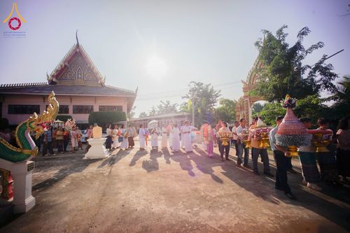 พิธีทอดกฐิน ณ วัดคลองราษฎ์เจริญ ต.ห้วยยั้ง อ.พรานกระต่าย จ.กำแพงเพชร ในโครงการทอดกฐินสามัคคีทั่วไทย 30,000 วัด บูชาธรรม 80 ปี หลวงพ่อธัมมชโย โดยคณะศิษยานุศิษย์วัดพระธรรมกาย วันที่ 14 พฤศจิกายน พ.ศ. 2567