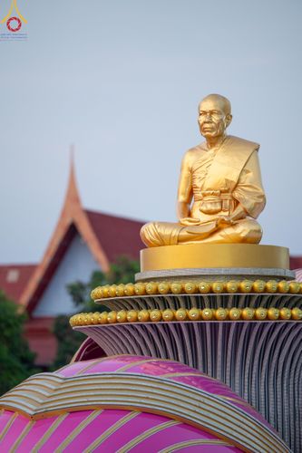 ภาพ No.110344:พิธีต้อนรับพระธรรมยาตรา ในโครงการธรรมยาตรากตัญญูบูชา มหาปูชนียาจารย์ พระมงคลเทพมุนี(สด จนฺทสโร) พระผู้ปราบมาร อนุสรณ์สถาน 7 แห่ง ปีที่ 12 วันที่ 11 มกราคม พ.ศ. 2567 ณ อนุสรณ์สถานลำดับที่ 3 สถานที่เกิดใหม่ในเพศสมณะ วัดสองพี่น้อง จ.สุพรรณบุรี