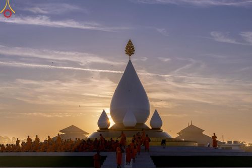 ภาพ No.211868:วันจันทร์ที่ 17 มีนาคม พ.ศ. 2568 พิธีตักบาตรพระกว่า 300 รูป ฉลองพิธีประดิษฐานพระบรมสารีริกธาตุ ณ ปทุมเจดีย์ เจดีย์พระพุทธเจ้า 5 พระองค์ ศูนย์อบรมเยาวชนปัตตานี บ้านโคกดีปลี ตำบลตุยง อำเภอหนองจิก จังหวัดปัตตานี