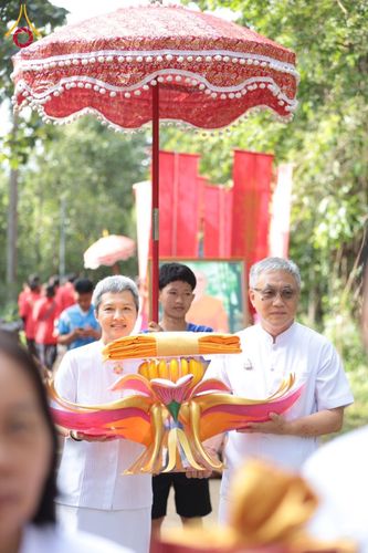 ภาพ No.175494:พิธีทอดกฐิน วัดดงดินแดง อ.อมก๋อย จ.เชียงใหม่ ในโครงการกฐินสามัคคีทั่วไทย 30,000 วัด บูชาธรรม 80 ปี หลวงพ่อธัมมชโย โดยคณะศิษยานุศิษย์วัดพระธรรมกาย วันที่ 9 พฤศจิกายน พ.ศ. 2567