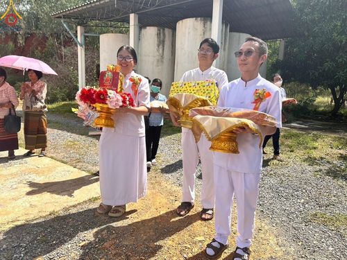 ภาพ No.169948:พิธีทอดกฐิน ณ วัดชัฎน้ำเงิน จ.กาญจนบุรี ในโครงการกฐินสามัคคีทั่วไทย 30,000 วัด บูชาธรรม 80 ปี หลวงพ่อธัมมชโย โดยคณะศิษยานุศิษย์วัดพระธรรมกาย วันที่ 26 ตุลาคม พ.ศ. 2567