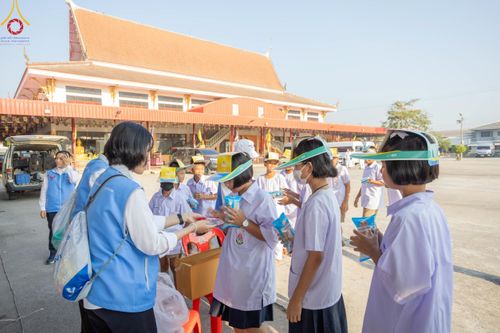 ภาพ No.192082:พิธีทอดผ้าป่าทำนุบำรุงศาสนสถาน ณ วัดนราภิรมย์ ตำบลนราภิรมย์ อำเภอบางเลน จังหวัดนครปฐม ในโครงการธรรมยาตรา กตัญญูบูชา มหาปูชนียาจารย์ พระมงคลเทพมุนี(สด จนฺทสโร) พระผู้ปราบมาร อนุสรณ์สถาน 7 แห่ง ปีที่ 13 วันที่ 9 มกราคม พ.ศ. 2568