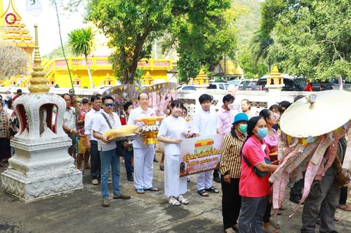 พิธีทอดกฐินสามัคคีทั่วไทย 5,000 วัด ณ วัดปากช่องสาริกา จ.ลพบุรี วันที่ 26 พฤศจิกายน พ.ศ. 2566