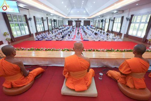 ภาพ No.153770:โครงการอบรมอุบาสก อุบาสิกาแก้ว รุ่นที่ 1 ผู้แทนทอดกฐินสามัคคี 30,000 วัดทั่วไทย ระหว่างวันที่ 6-8 กันยายน พ.ศ. 2567 ณ ศูนย์ปฏิบัติธรรมลำปาง