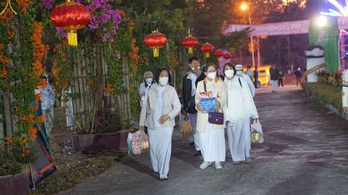 ภาพ No.75658:พิธีเจริญพระพุทธมนต์ และ ตักบาตรพระ 1,111 รูป  บำเพ็ญกุศลเพื่อถวายพระพรชัยมงคลแด่  สมเด็จพระเจ้าลูกเธอ เจ้าฟ้าพัชรกิติยาภา นเรนทิราเทพยวดี กรมหลวงราชสาริณีสิริพัชร มหาวัชรราชธิดา วันเสาร์ที่ 11 กุมภาพันธ์ พ.ศ. 2566 ณ วัดห้วยตองสัก อ.จอมทอง จ.เชียงใหม่