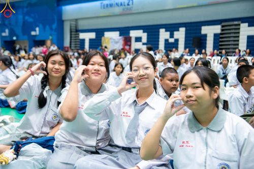 ภาพ No.186102:วันรวมพลังเด็กดี V-Star เยาวชนดีศรีโคราช ณ เทอร์มินอลฮอลล์ ชั้น 4 ศูนย์การค้าเทอร์มินอล 21 โคราช วันที่ 19 ธันวาคม พ.ศ. 2567