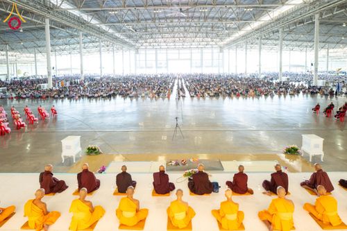 ภาพ No.178148:พิธีทอดผ้าป่าไทย-เมียนมา ครั้งที่ 7 วันอาทิตย์ที่ 1 ธันวาคม พ.ศ.2567 ณ สภาธรรมกายสากล  พระมหาธรรมกายเจดีย์ วัดพระธรรมกาย จ.ปทุมธานี