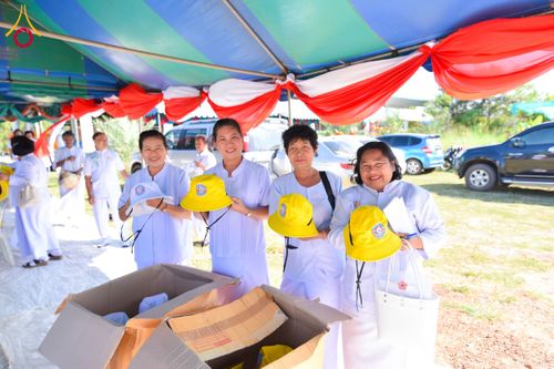 ภาพ No.175527:พิธีถวายมหาสังฆทาน 348 วัด ฉลองครบรอบ 8 ปี ธุดงค์สถานอำนาจเจริญ บูชาธรรม 80 ปี หลวงพ่อธัมมชโย วันที่ 17 พฤศจิกายน พ.ศ. 2567