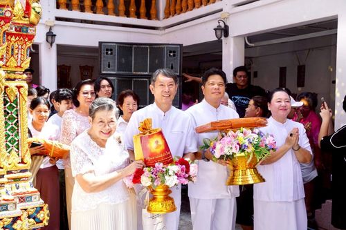 ภาพ No.258822:วันที่ 19 ตุลาคม พ.ศ. 2568 พิธีทอดกฐินสามัคคีทั่วไทย 30,000 วัด โดยคณะศิษยานุศิษย์ บูชาธรรม 81 ปี หลวงพ่อธัมมชโย ณ วัดบรมสถล(วัดดอน) เขตสาทร กรุงเทพฯ