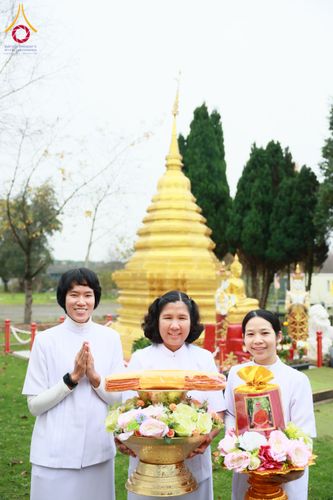 ภาพ No.173635:พิธีทอดกฐินสมทบ 30,000 วัด เพื่อบูชาธรรม 80 ปี หลวงพ่อธัมมชโย ในต่างประเทศ ณ วัดศรีรัตนาราม เมืองแมนเชสเตอร์ ประเทศอังกฤษ วันที่ 6 พฤศจิกายน พ.ศ. 2567