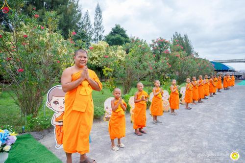 ภาพ No.236442:วันพุธที่ 30 กรกฏาคม  พ.ศ. 2568 พิธีถวายมหาสังฆทาน 81 วัด 81 ปี หลวงพ่อธัมชโย ครั้งที่ 2  ณ ศูนย์ปฏิบัติธรรมสวนผึ้ง ต.ท่าเคย อ.สวนผึ้ง จ.ราชบุรี