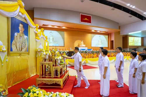 ภาพ No.84278:พิธีเจริญพระพุทธมนต์ ปฏิบัติธรรม เจริญสมาธิภาวนา เพื่อถวายพระพรชัยมงคล และถวายพระราชกุศลแด่พระบาทสมเด็จพระปรเมนทรรามาธิบดีศรีสินทรมหาวชิราลงกรณ พระวชิรเกล้าเจ้าอยู่หัว เนื่องในวันเฉลิมพระชนมพรรษา วันที่ 28 กรกฎาคม พ.ศ. 2566