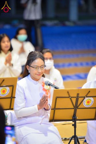 ภาพ No.292555:วันที่ 12 มกราคม พ.ศ. 2569 พิธีถวายภัตตาหารเป็นสังฆทาน แด่พระธรรมยาตรา ณ อนุสรณ์สถานมหาวิหารพระมงคลเทพมุนี (โลตัสแลนด์) อ.สองพี่น้อง จ.สุพรรณบุรี ในโครงการธรรมยาตรา กตัญญูบูชา มหาปูชนียาจารย์ พระมงคลเทพมุนี(สด จนฺทสโร) พระผู้ปราบมาร อนุสรณ์สถาน 7 แห่ง ปี