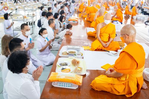 ภาพ No.90595:พิธีบุพเปตพลี  ครั้งที่ 141 ร่วมอุทิศบุญแด่หมู่ญาติที่ล่วงลับไปแล้ว และสืบทอดอายุพระพุทธศาสนา วันพฤหัสบดีที่ 14 ตุลาคม พ.ศ.2566 วันพระแรม 15 ค่ำ เดือน 10 ณ หอฉันคุณยายอาจารย์ฯ วัดพระธรรมกาย