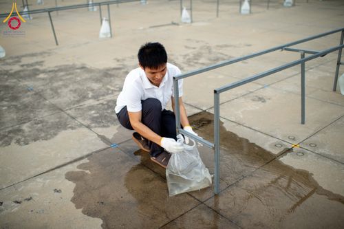 ภาพ No.326308:วันที่ 26 -27 เมษาบน พ.ศ.2569 การเก็บงานแผ่นหน้าโต๊ะที่ลานธรรม งานถวายมหาสังฆทาน 40,000 กว่าวัดทั่วประเทศ ณ ลานธรรม วัดพระธรรมกาย