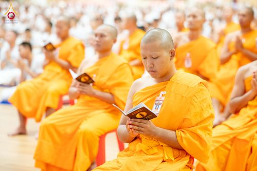 ภาพ No.350080:วันที่ 17-18 กันยายน พ.ศ. 2569 โครงการบรรพชาพัฒนาคุณธรรม จริยธรรม สำหรับนักเรียนนายสิบตำรวจ (นสต.) รุ่นที่ 16 ศูนย์ฝึกอบรมตำรวจภูธรภาค 1  ได้จัดกิจกรรม ณ สภาธรรมกายสากล ห้องแก้ว2