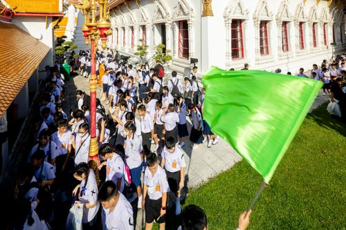 ภาพ No.288929:วันพุธที่ 17 ธันวาคม พ.ศ.2568 กิจกรรมเยาวชนไทยรวมใจทำความดี "เด็กดีมหานคร ต้นแบบด้านศีลธรรม" แข่งขันสอบตอบปัญหาศีลธรรมในพระพุทธศาสนา ครั้งที่ 7 และวันรวมพลังเด็กดี V-Star ประจำปี 2568 ณ วัดมหาธาตุยุวราชรังสฤษฎิ์ราชวรมหาวิหาร กรุงเทพมหานคร