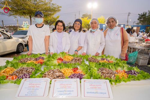 ภาพ No.295797:วันที่ 17 มกราคม พ.ศ. 2569 พิธีถวายภัตตาหารเป็นสังฆทาน แด่พระธรรมยาตรา ณ วัดโบสถ์บน ต.บางคูเวียง จ.นนทบุรี อนุสรณ์สถานลำดับที่ 4 สถานที่เกิดด้วยกายธรรม ในโครงการธรรมยาตรา กตัญญูบูชา มหาปูชนียาจารย์ พระมงคลเทพมุนี(สด จนฺทสโร) พระผู้ปราบมาร อนุสรณ์สถาน 7 แ