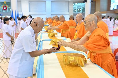 ภาพ No.308598:วันที่ 1 กุมภาพันธ์ พ.ศ. 2569 สัมมนาพิเศษ พิธีมอบพระราชเหล็ก ณ ห้องแก้วสารพัดนึก1 วัดพระธรรมกาย จ.ปทุมธานี