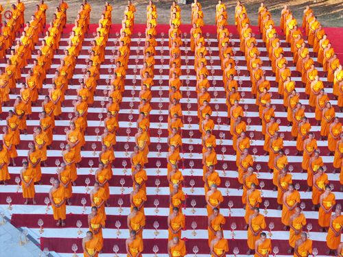 ภาพ No.291939:วันที่ 10 มกราคม พ.ศ. 2569 พิธีจุดประทีปถวายเป็นพุทธบูชา และบูชาธรรมมหาปูชนียาจารย์  ณ อนุสรณ์สถานคลองบางนางแท่น อ.สามพราน จ.นครปฐม ในโครงการธรรมยาตรา กตัญญูบูชา มหาปูชนียาจารย์ พระมงคลเทพมุนี(สด จนฺทสโร) พระผู้ปราบมาร อนุสรณ์สถาน 7 แห่ง ปีที่ 14