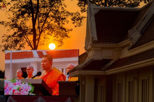 ภาพ No.296964:วันที่ 17 มกราคม พ.ศ. 2569 พิธีจุดประทีปถวายเป็นพุทธบูชา และบูชาธรรมมหาปูชนียาจารย์  ณ วัดโบสถ์บน ต.บางคูเวียง จ.นนทบุรี อนุสรณ์สถานลำดับที่ 4 สถานที่เกิดด้วยกายธรรม ในโครงการธรรมยาตรา กตัญญูบูชา มหาปูชนียาจารย์ พระมงคลเทพมุนี(สด จนฺทสโร) พระผู้ปราบมาร อ