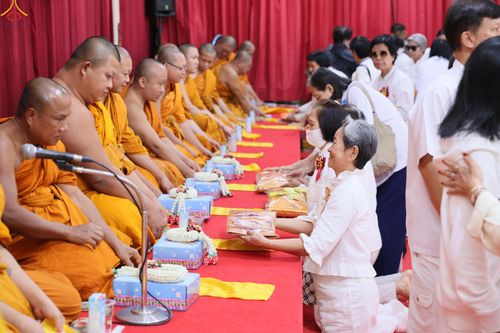 ภาพ No.291602:วันที่ 9 มกราคม พ.ศ. 2569 พิธีทอดผ้าป่าทำนุบำรุงศาสนสถาน ณ วัดเทพพล แขวงบางพรม เขตตลิ่งชัน กรุงเทพมหานคร ในโครงการธรรมยาตรา กตัญญูบูชา มหาปูชนียาจารย์ พระมงคลเทพมุนี(สด จนฺทสโร) พระผู้ปราบมาร อนุสรณ์สถาน 7 แห่ง ปีที่ 14