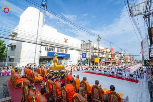ภาพ No.336871:วันเสาร์ที่ 27 มิถุนายน 2569 พิธีตักบาตรพระ 1,345 รูป  ณ ข่วงสันกำแพง อำเภอสันกำแพง จังหวัดเชียงใหม่