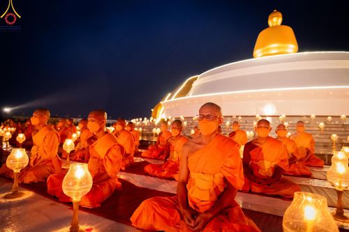 ภาพ No.118311:พิธีจุดประทีปถวายเป็นพุทธบูชา และบูชาธรรมมหาปูชนียาจารย์ พระมงคลเทพมุนี(สด จนฺทสโร) วันที่ 24 มกราคม พ.ศ. 2567 ณ อนุสรณ์สถานบางปลา อ.บางเลน จ.นครปฐม