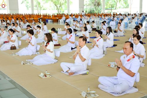 ภาพ No.247509:วันจันทร์ที่ 22 กันยายน พ.ศ. 2568 (วันพระ แรม 15 ค่ำ เดือน 10) พิธีบุพเปตพลี ครั้งที่ 170 ร่วมอุทิศบุญแด่หมู่ญาติที่ล่วงลับไปแล้ว และสืบทอดอายุพระพุทธศาสนา ณ หอฉันคุณยายอาจารย์ฯ วัดพระธรรมกาย