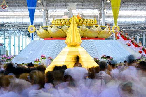 ภาพ No.77136:พิธีหล่อพระบรมพุทธเจ้า ในวันมาฆบูชา อาทิตย์ต้นเดือนที่ 6 มีนาคม พ.ศ. 2566 ณ วัดพระธรรมกาย จ.ปทุมธานี