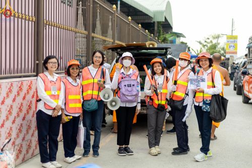 ภาพ No.117079:V.16 เป็นทีม การเตรียมงาน เก็บงาน การรับบุญของเจ้าหน้าที่หน่วยงานต่างๆ เพื่อโครงการธรรมยาตรา กตัญญูบูชามหาปูชนียาจารย์ พระมงคลเทพมุนี (สด จนฺทสโร) พระผู้ปราบมาร อนุสรณ์สถาน 7 แห่ง ปีที่ 12 ระหว่างวันที่ 2 - 31 มกราคม พ.ศ. 2567