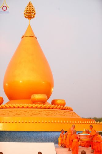 ภาพ No.129472:พิธีประดิษฐานพระบรมสารีริกธาตุ ณ มหารัตนะเจดีย์สิริปทุมสวรรค์ ศูนย์ปฏิบัติธรรมภาคใต้ อ.บางกล่ำ จ.สงขลา วันที่ 10 มีนาคม พ.ศ.2567