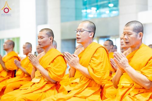 ภาพ No.185379:พิธีถวายมหาสังฆทาน 1,000 วัด ในวาระอายุวัฒนมงคล 84 ปี หลวงพ่อทัตตชีโว วันอาทิตย์ที่ 22 ธันวาคม พ.ศ. 2567 ณ สภาธรรมกายสากล วัดพระธรรมกาย